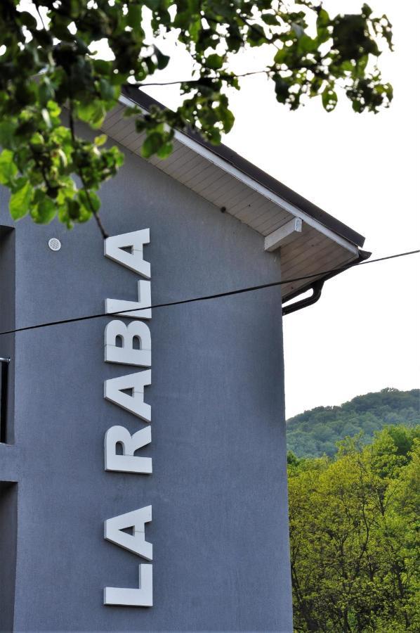 Hotel La Rabla Dubova Zewnętrze zdjęcie