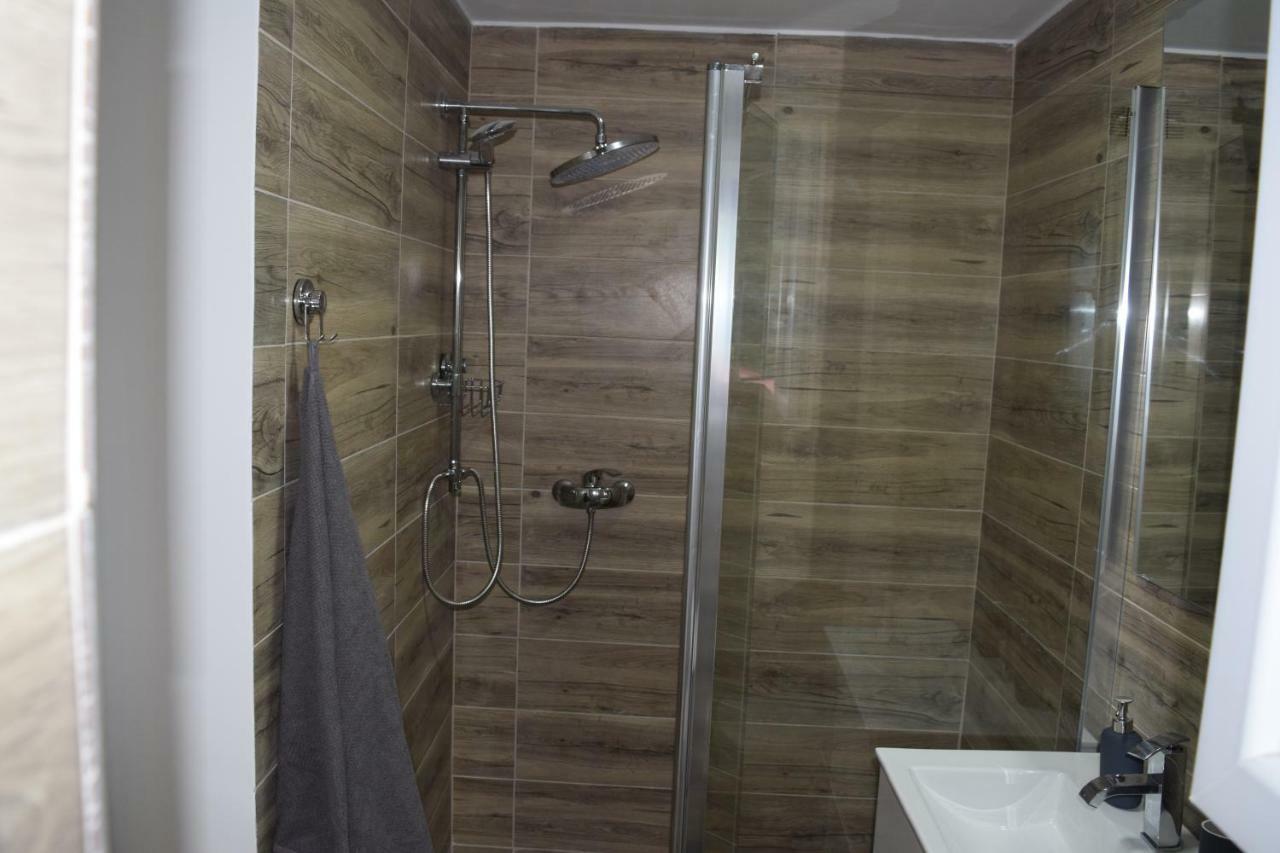 Hotel La Rabla Dubova Zewnętrze zdjęcie